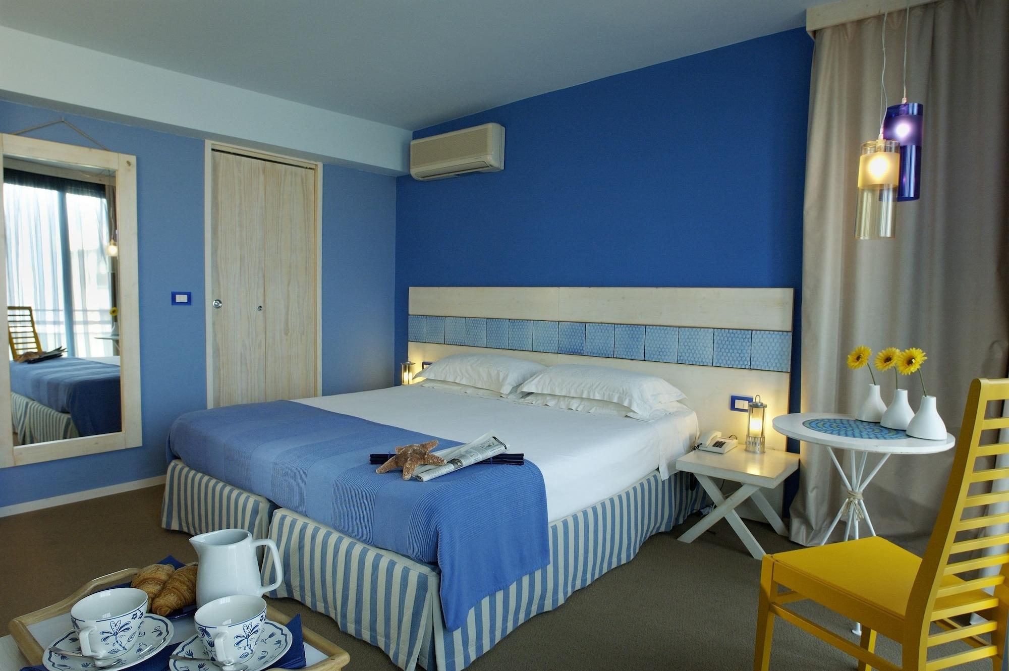 Hotel Lamorosa Римини Екстериор снимка